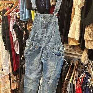 Levi’s bibs size medium (6/8) jeans